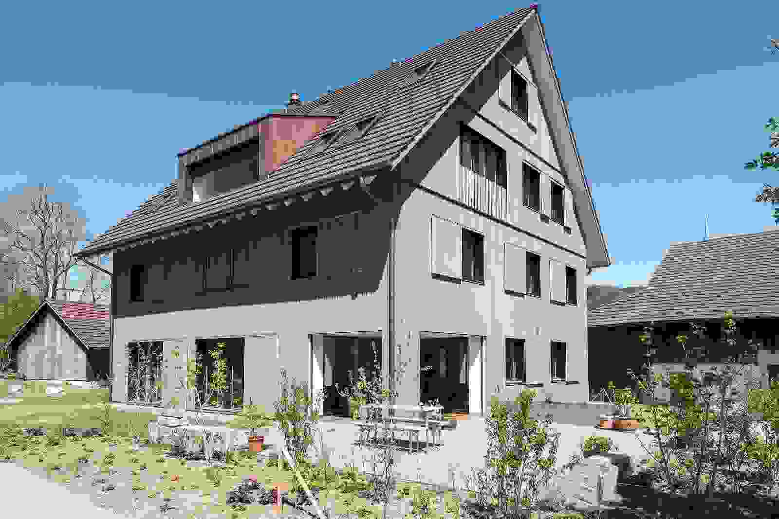 2eck_2familienhaus_muliberg_01.jpg